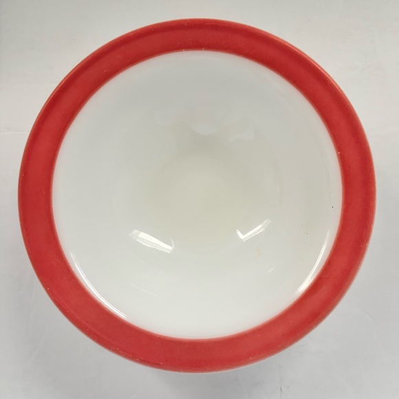 Vintage Pyrex Red Rim Bowls 7” | Set of 4 | Classic Restaurant Ware - Picture 8 of 9
